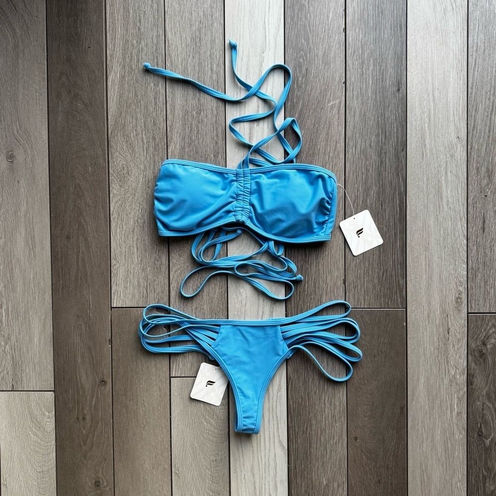 Fabletics Wrap-Around Bandeau Bikini Set | Size: Small | New With Tags